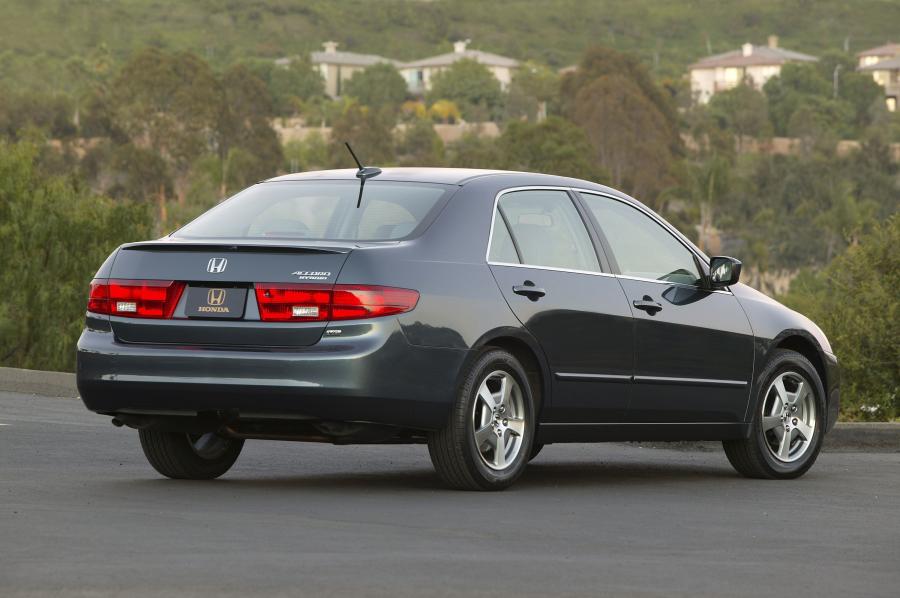  Honda Accord Hybrid America 2005 года  (фото 33 из 69)